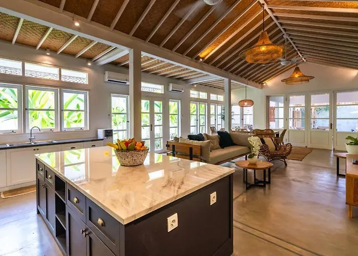 Villa Private 5 Bedroom Spacious Close To