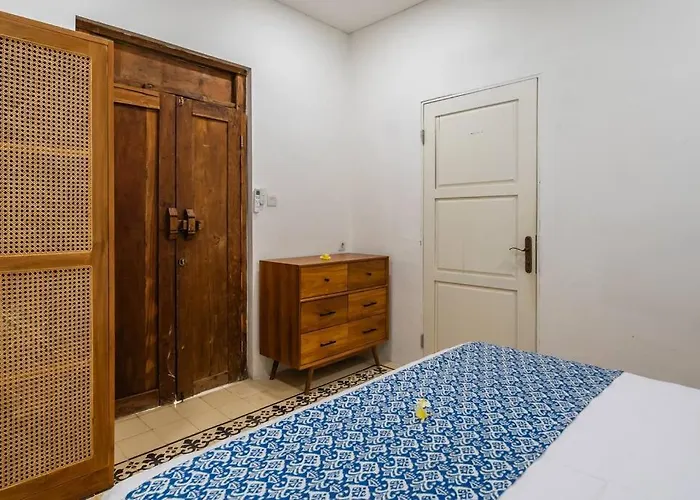 Private 5 Bedroom Spacious Close To