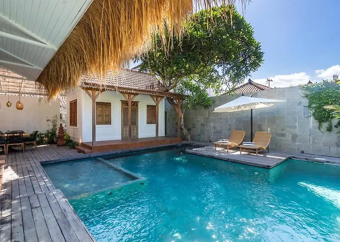 Private 5 Bedroom Spacious Close To *